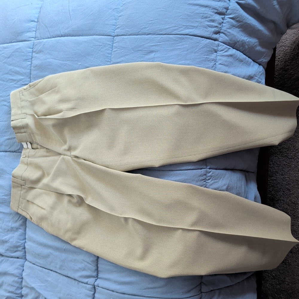 Perry Ellis Classic Tan Suit, Boys Size 16 - Picture 4 of 4